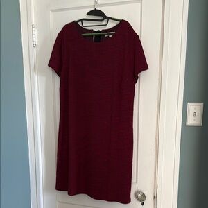 LOFT Burgundy Short Sleeve Dress